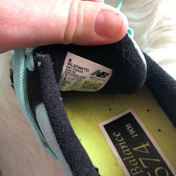 WOMENS NEW BALANCE 574 size 7 - Picture 4 of 7